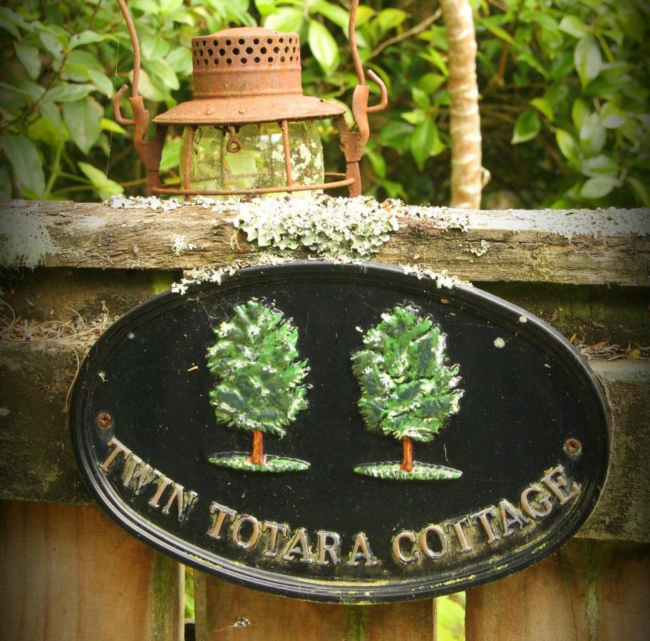 Twin Totara Cottage Upper Hutt Eksteriør bilde