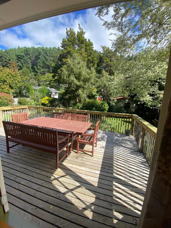 Twin Totara Cottage Upper Hutt Eksteriør bilde
